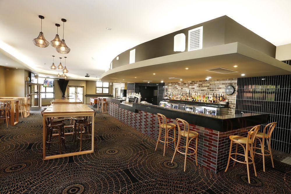 The Lakes Hotel المدخل المظهر الخارجي الصورة