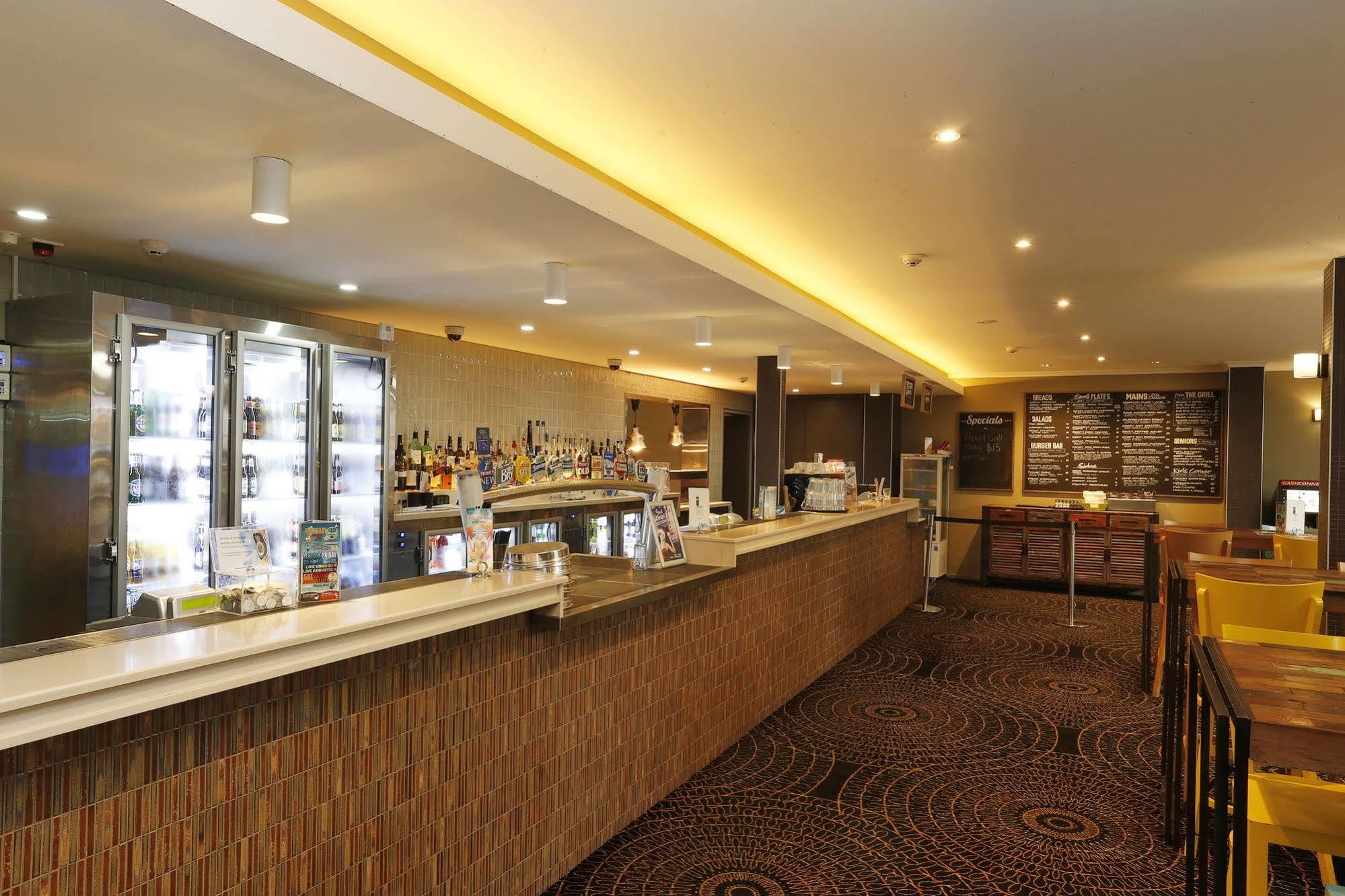 The Lakes Hotel المدخل المظهر الخارجي الصورة